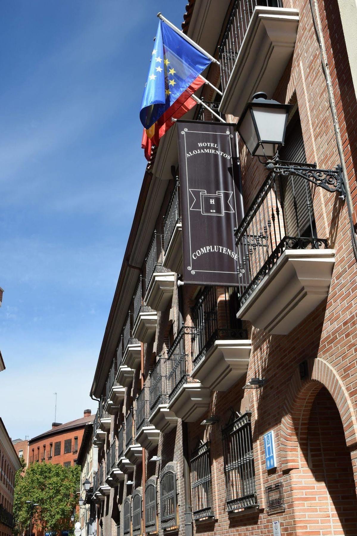 Hotel Complutense Alcalá de Henares Exterior foto